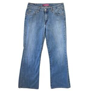 Levi's 519 Jeans Womens 11M Low Flared Leg Medium Wash Classic Denim Y2K 2000s